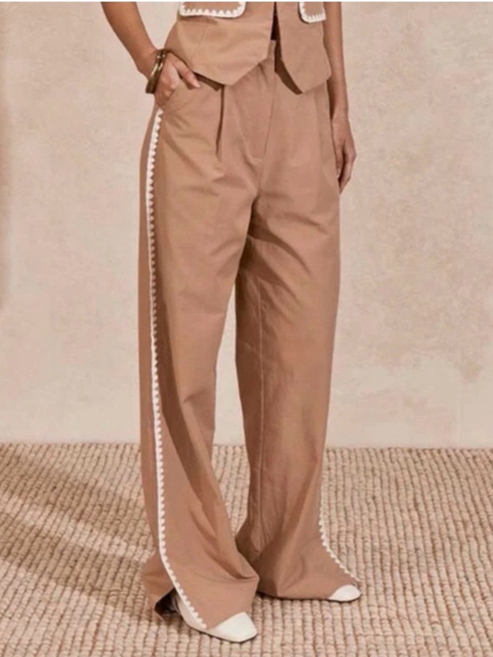 Mon Renn Tan Wide Leg Pants Elastic Waist White Embroidered Side Trim  Small NWT
